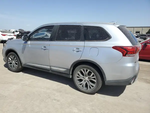 JA4AD2A32HZ019678 2017 MITSUBISHI OUTLANDER - Image 2