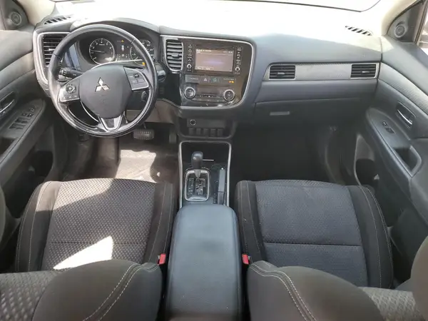 JA4AD2A32HZ019678 2017 MITSUBISHI OUTLANDER - Image 8