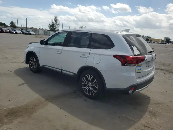 JA4AD2A32HZ037100 2017 MITSUBISHI OUTLANDER - Image 2