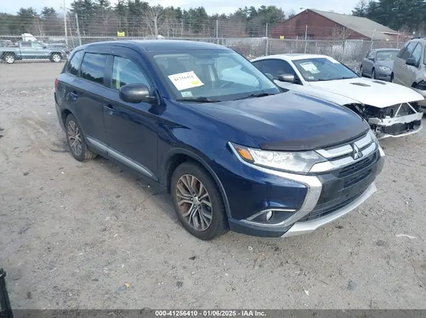 JA4AD2A32HZ050879 2017 MITSUBISHI OUTLANDER - Image 1