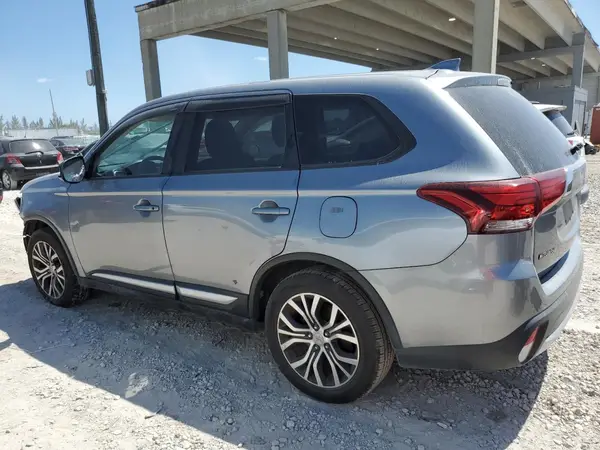 JA4AD2A32HZ057380 2017 MITSUBISHI OUTLANDER - Image 2