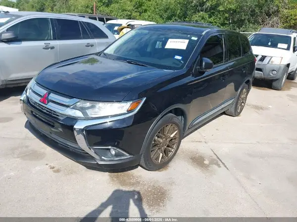 JA4AD2A32HZ059274 2017 MITSUBISHI OUTLANDER - Image 2