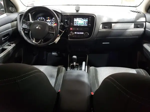 JA4AD2A32HZ065009 2017 MITSUBISHI OUTLANDER - Image 8