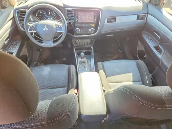 JA4AD2A32JZ062780 2018 MITSUBISHI OUTLANDER - Image 8
