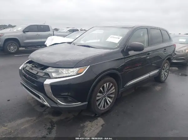 JA4AD2A32KJ002076 2019 MITSUBISHI OUTLANDER - Image 2
