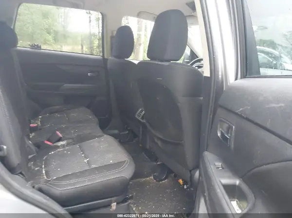JA4AD2A32KZ005481 2019 MITSUBISHI OUTLANDER - Image 8