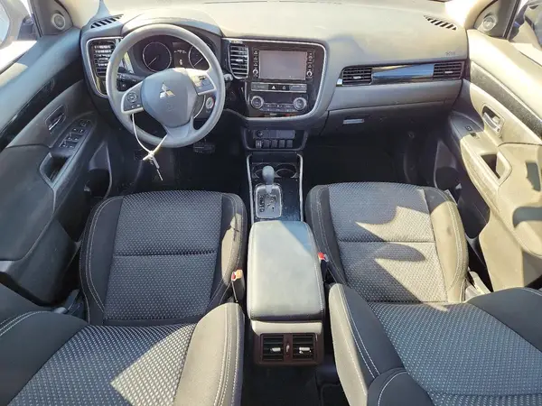 JA4AD2A32KZ007568 2019 MITSUBISHI OUTLANDER - Image 8