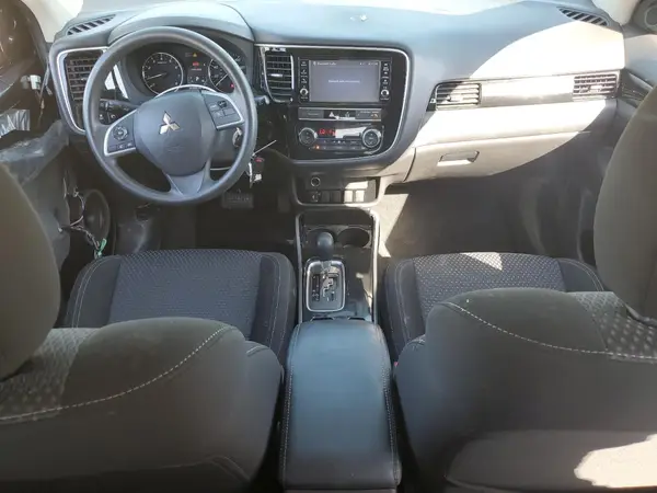 JA4AD2A32KZ007764 2019 MITSUBISHI OUTLANDER - Image 8