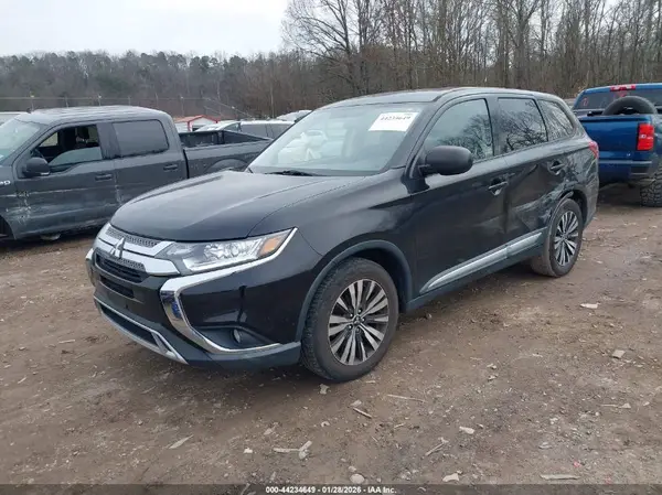JA4AD2A32KZ009031 2019 MITSUBISHI OUTLANDER - Image 2