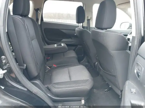 JA4AD2A32KZ009031 2019 MITSUBISHI OUTLANDER - Image 8