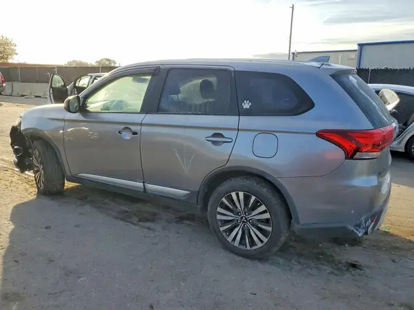 JA4AD2A32KZ009112 2019 MITSUBISHI OUTLANDER - Image 2
