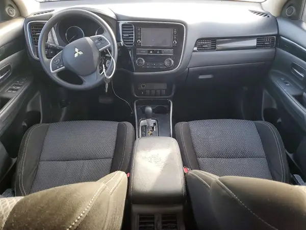 JA4AD2A32KZ009112 2019 MITSUBISHI OUTLANDER - Image 8