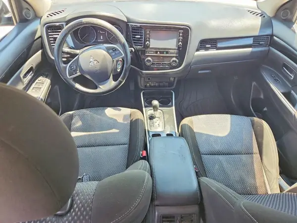 JA4AD2A32KZ013001 2019 MITSUBISHI OUTLANDER - Image 8