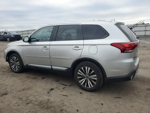 JA4AD2A32KZ015430 2019 MITSUBISHI OUTLANDER - Image 2