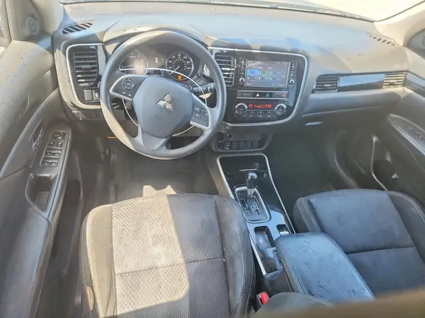 JA4AD2A32KZ015928 2019 MITSUBISHI OUTLANDER - Image 8
