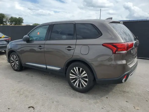 JA4AD2A32KZ022197 2019 MITSUBISHI OUTLANDER - Image 2