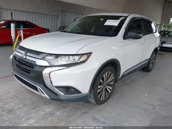 JA4AD2A32KZ054647 2019 MITSUBISHI OUTLANDER - Image 2