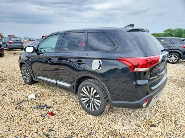 JA4AD2A32LZ004624 2020 MITSUBISHI OUTLANDER - Image 2