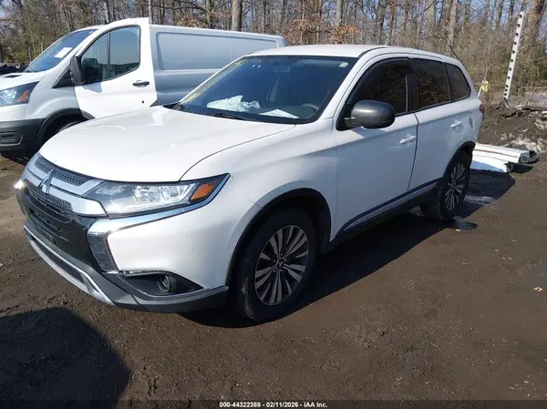 JA4AD2A32LZ009239 2020 MITSUBISHI OUTLANDER - Image 2