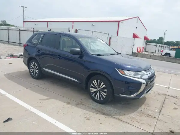 JA4AD2A32LZ013274 2020 MITSUBISHI OUTLANDER - Image 1