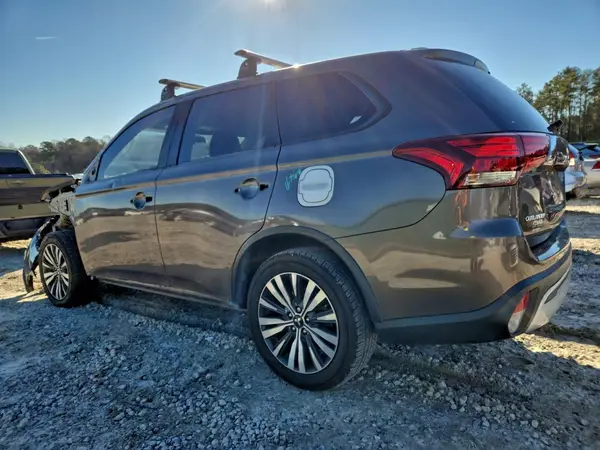 JA4AD2A32LZ034318 2020 MITSUBISHI OUTLANDER - Image 2