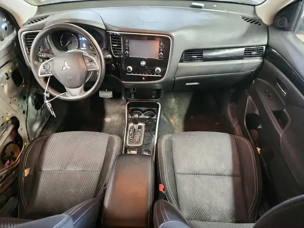 JA4AD2A32LZ048896 2020 MITSUBISHI OUTLANDER - Image 8