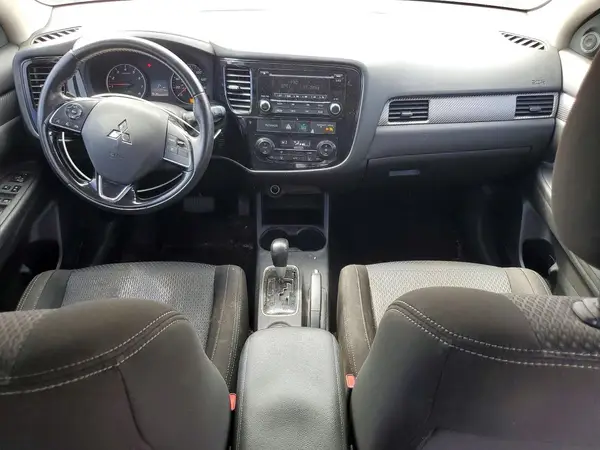 JA4AD2A33GZ020725 2016 MITSUBISHI OUTLANDER - Image 8