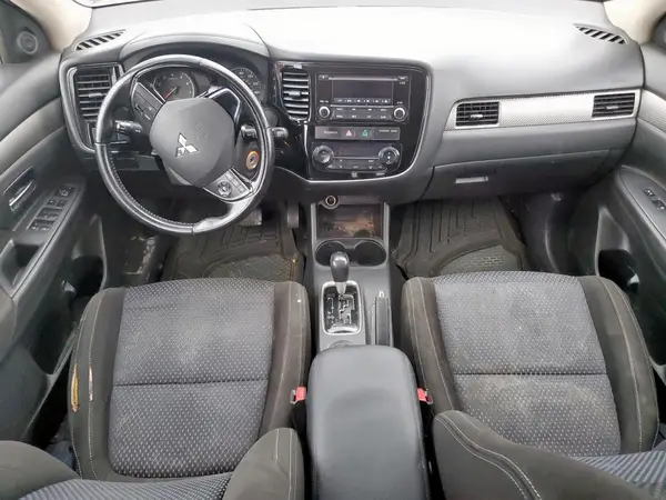 JA4AD2A33GZ046273 2016 MITSUBISHI OUTLANDER - Image 8