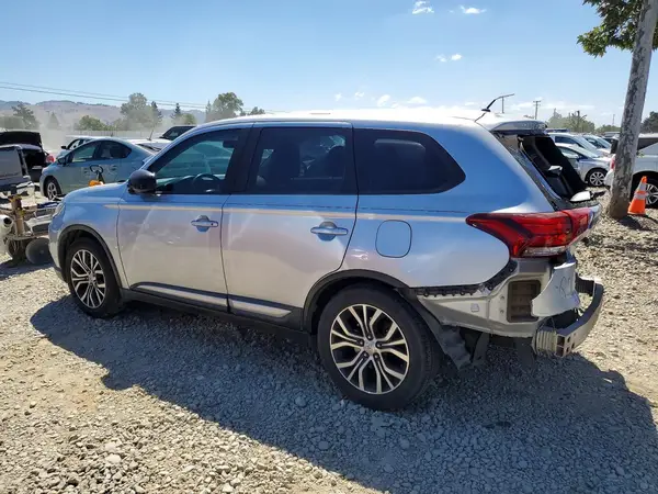 JA4AD2A33GZ061761 2016 MITSUBISHI OUTLANDER - Image 2