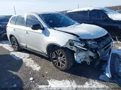 JA4AD2A33HZ010519 2017 MITSUBISHI OUTLANDER