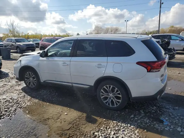 JA4AD2A33HZ023755 2017 MITSUBISHI OUTLANDER - Image 2