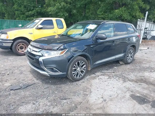 JA4AD2A33HZ025506 2017 MITSUBISHI OUTLANDER - Image 2