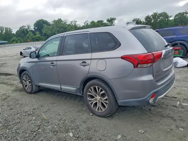 JA4AD2A33HZ046503 2017 MITSUBISHI OUTLANDER - Image 2