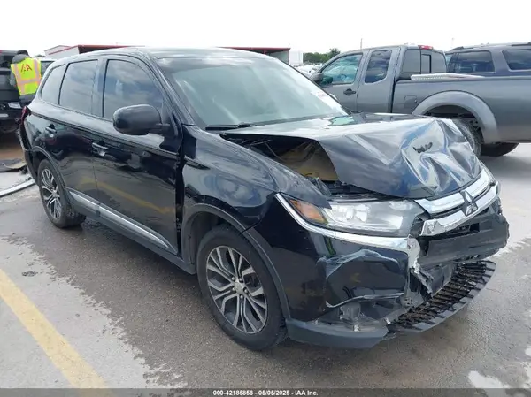 JA4AD2A33HZ048882 2017 MITSUBISHI OUTLANDER - Image 1