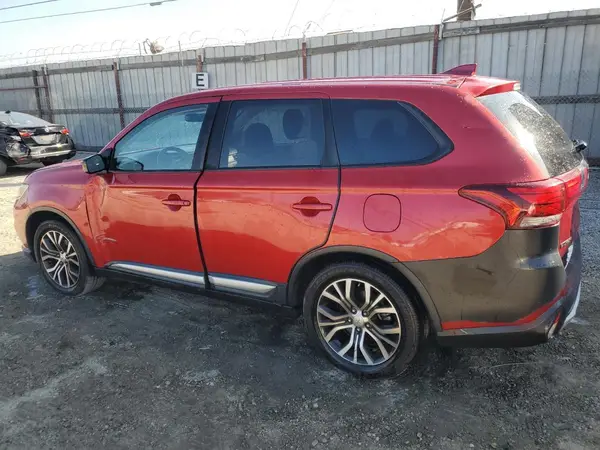 JA4AD2A33HZ051555 2017 MITSUBISHI OUTLANDER - Image 2