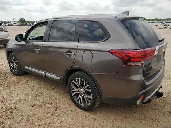 JA4AD2A33HZ053273 2017 MITSUBISHI OUTLANDER - Image 2