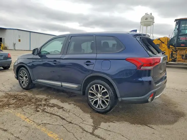 JA4AD2A33JJ003557 2018 MITSUBISHI OUTLANDER - Image 2