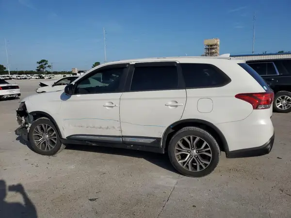 JA4AD2A33JZ003138 2018 MITSUBISHI OUTLANDER - Image 2