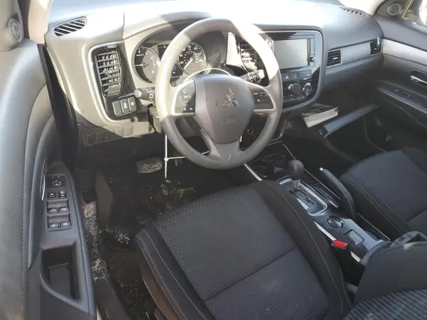 JA4AD2A33JZ003138 2018 MITSUBISHI OUTLANDER - Image 8
