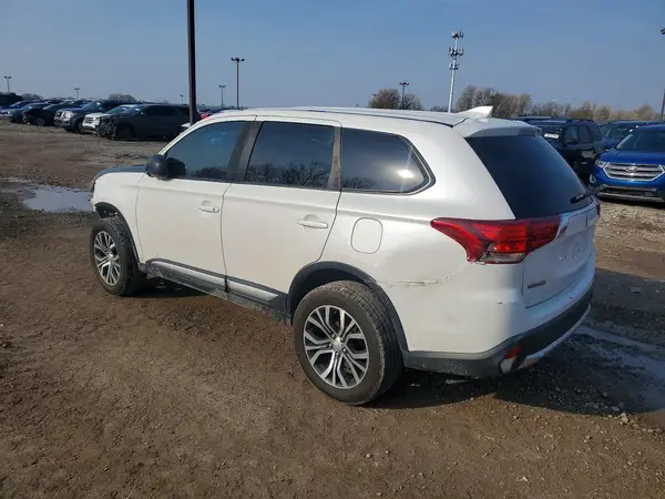 JA4AD2A33JZ020988 2018 MITSUBISHI OUTLANDER - Image 2