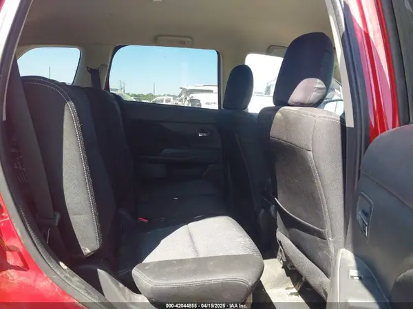 JA4AD2A33JZ040254 2018 MITSUBISHI OUTLANDER - Image 8