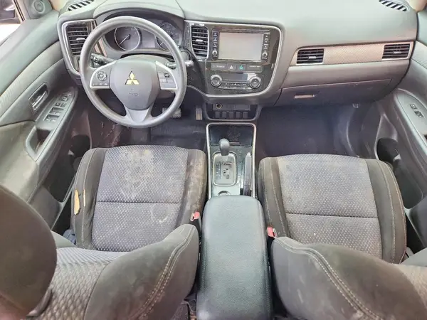 JA4AD2A33JZ052971 2018 MITSUBISHI OUTLANDER - Image 8