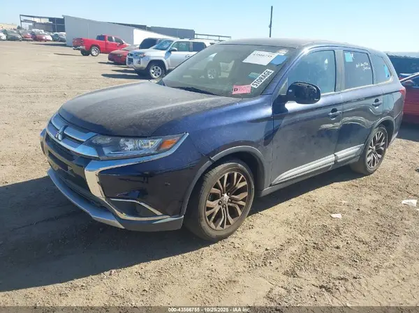 JA4AD2A33JZ054607 2018 MITSUBISHI OUTLANDER - Image 2