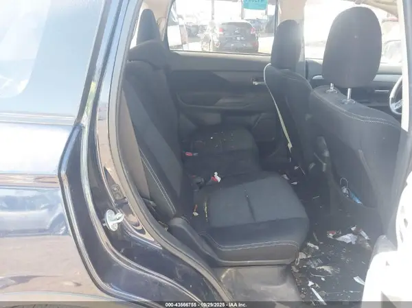 JA4AD2A33JZ054607 2018 MITSUBISHI OUTLANDER - Image 8