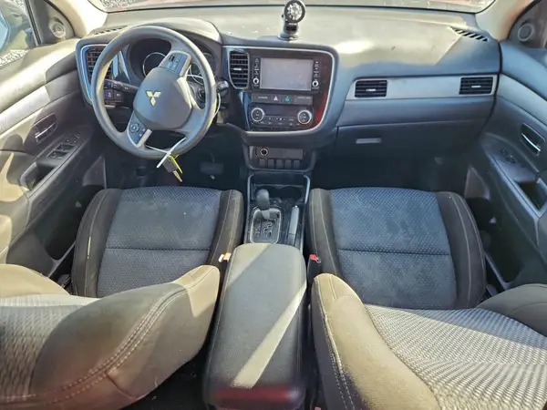 JA4AD2A33JZ060827 2018 MITSUBISHI OUTLANDER - Image 8