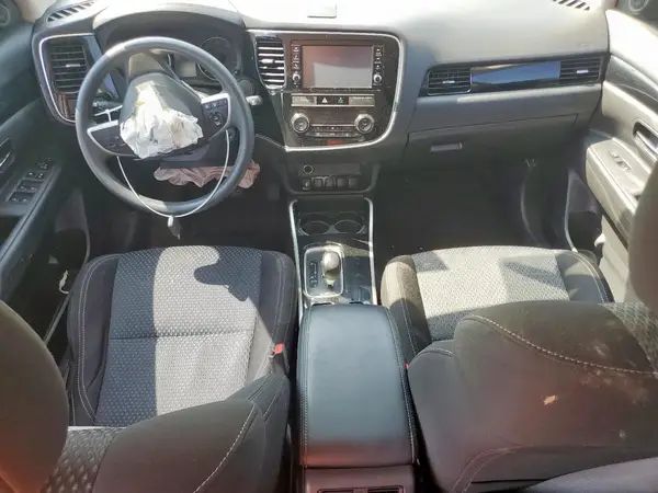 JA4AD2A33KZ012410 2019 MITSUBISHI OUTLANDER - Image 8