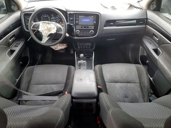JA4AD2A33KZ016957 2019 MITSUBISHI OUTLANDER - Image 8
