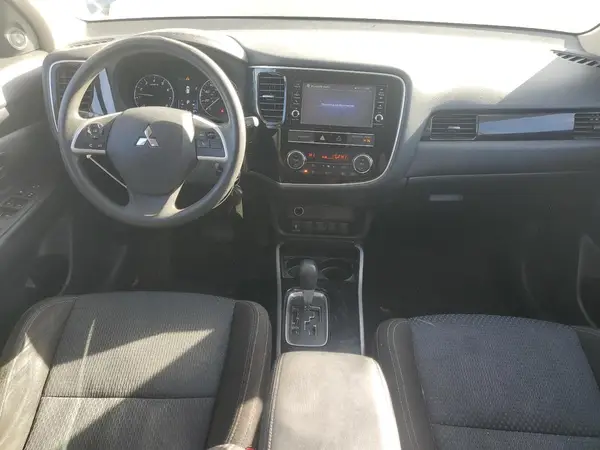 JA4AD2A33KZ032656 2019 MITSUBISHI OUTLANDER - Image 8