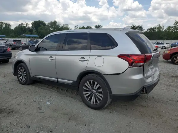 JA4AD2A33LZ034182 2020 MITSUBISHI OUTLANDER - Image 2