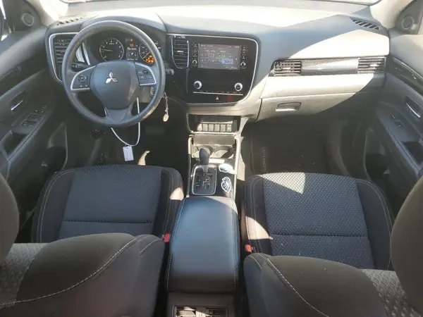 JA4AD2A33LZ045053 2020 MITSUBISHI OUTLANDER - Image 8